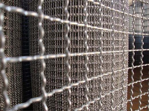 Tela ondulada galvanizada: vantagens, durabilidade e custo-benefício