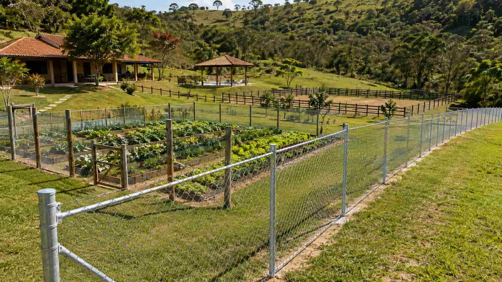 Conheça os tipos de cerca para sítio mais seguros